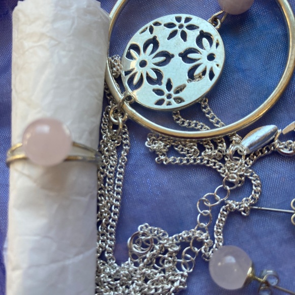 A vintage Necklace Set for girl/woman (ring, pendant on a chain, and earrings) - Picture 2 of 9